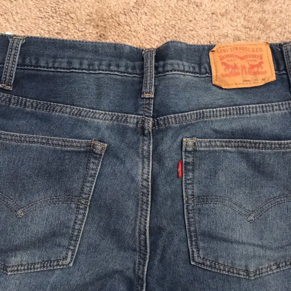 Levi’s medium blue jeans size 20reg